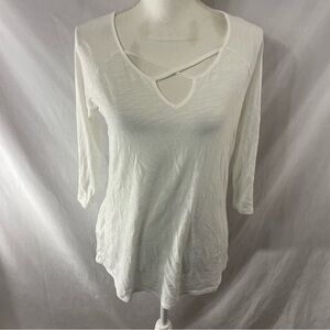 Eddie Bauer White v Neck top
